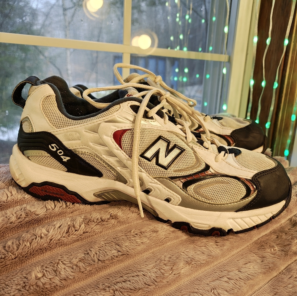 NEW BALANCE 504 VINTAGE USED - SIZE MEN'S US 12 The Original Dad Shoe